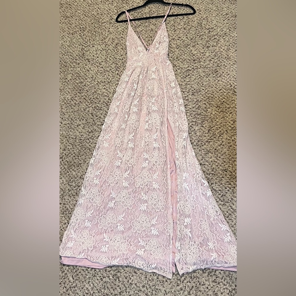 Lulus dusty pink lace dress